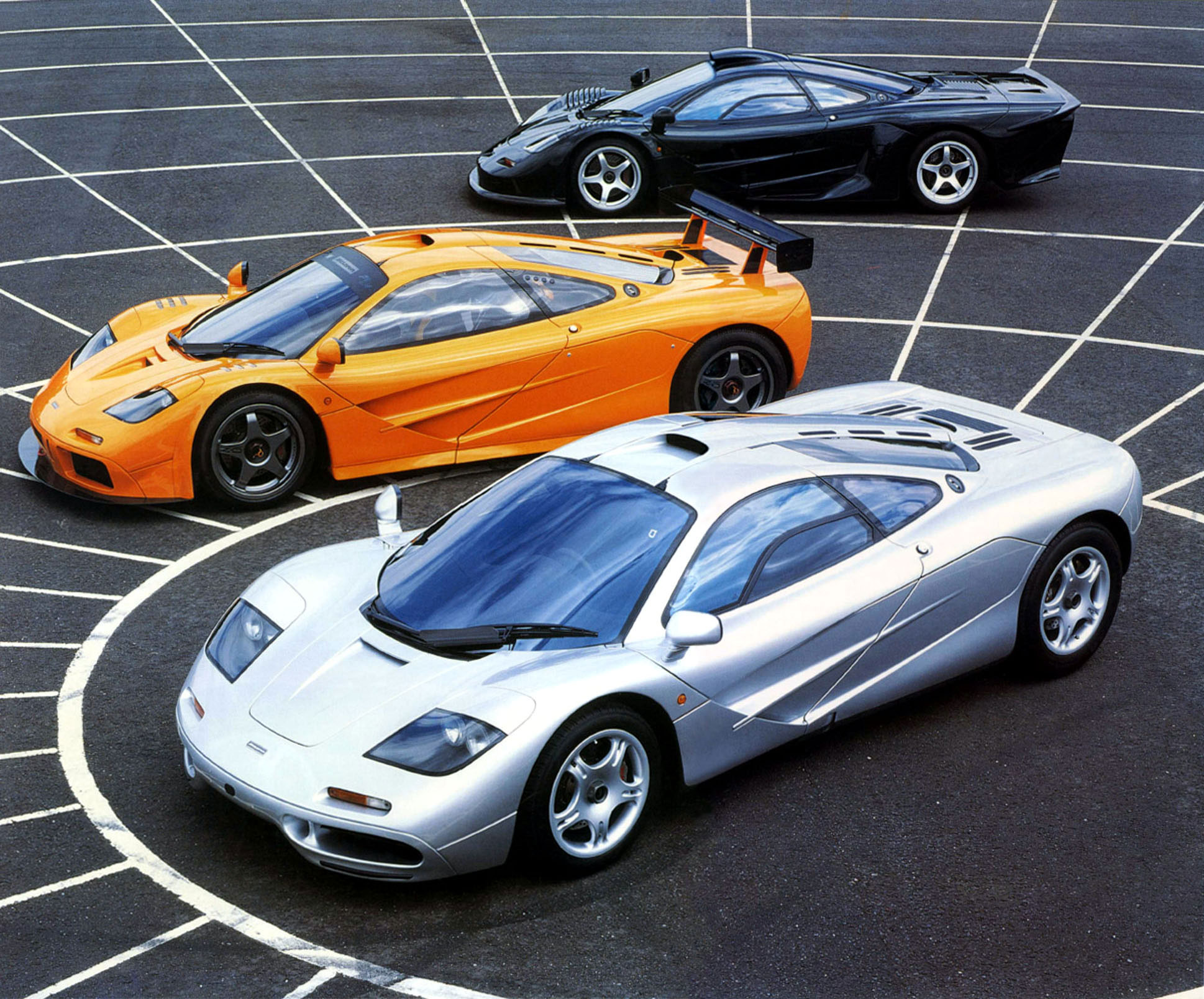 1233335247-mclaren-f1-supercars.jpg (4.39 Kb)