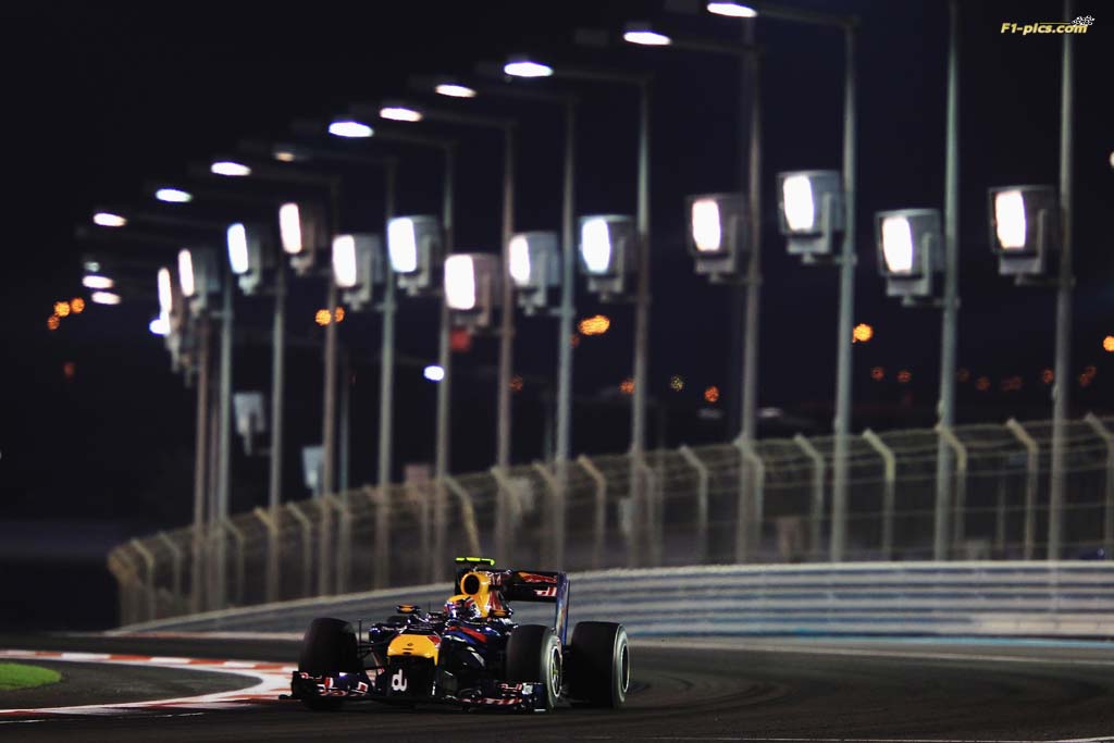 abudhabi2010-sunday-webber03.jpg (77.04 Kb)