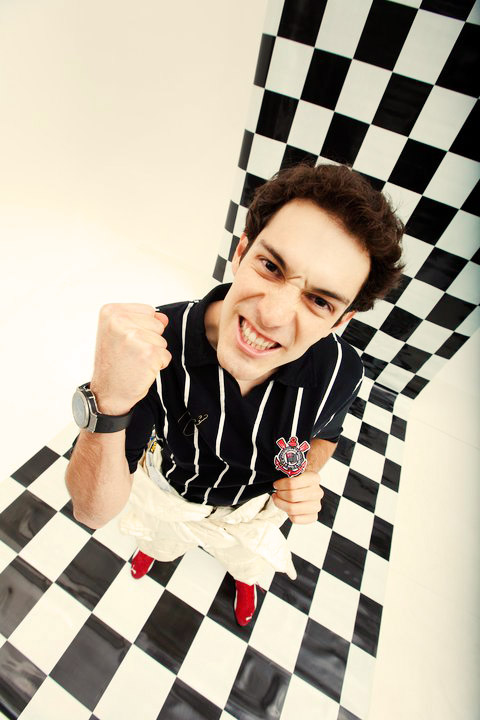 bruno-senna-yeah-photoshoot.jpg (77.35 Kb)