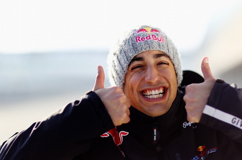 daniel-ricciardo-jerez-8feb2011.jpg (55.38 Kb)