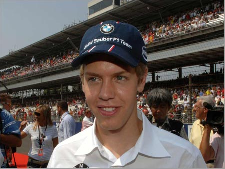 sebastian-vettel-bmw-indianapolis2007.jpg (34.29 Kb)